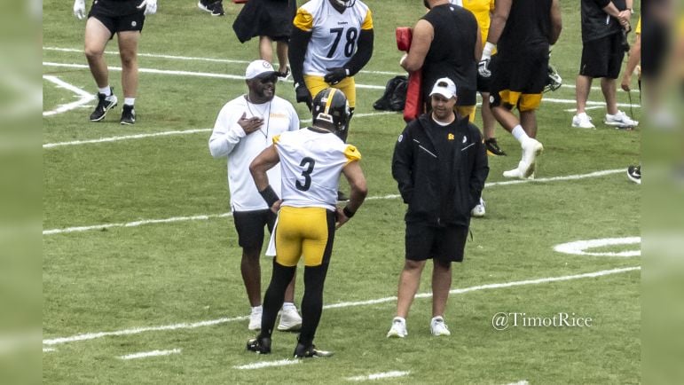 Russell Wilson Mike Tomlin Omar Khan Steelers training camp