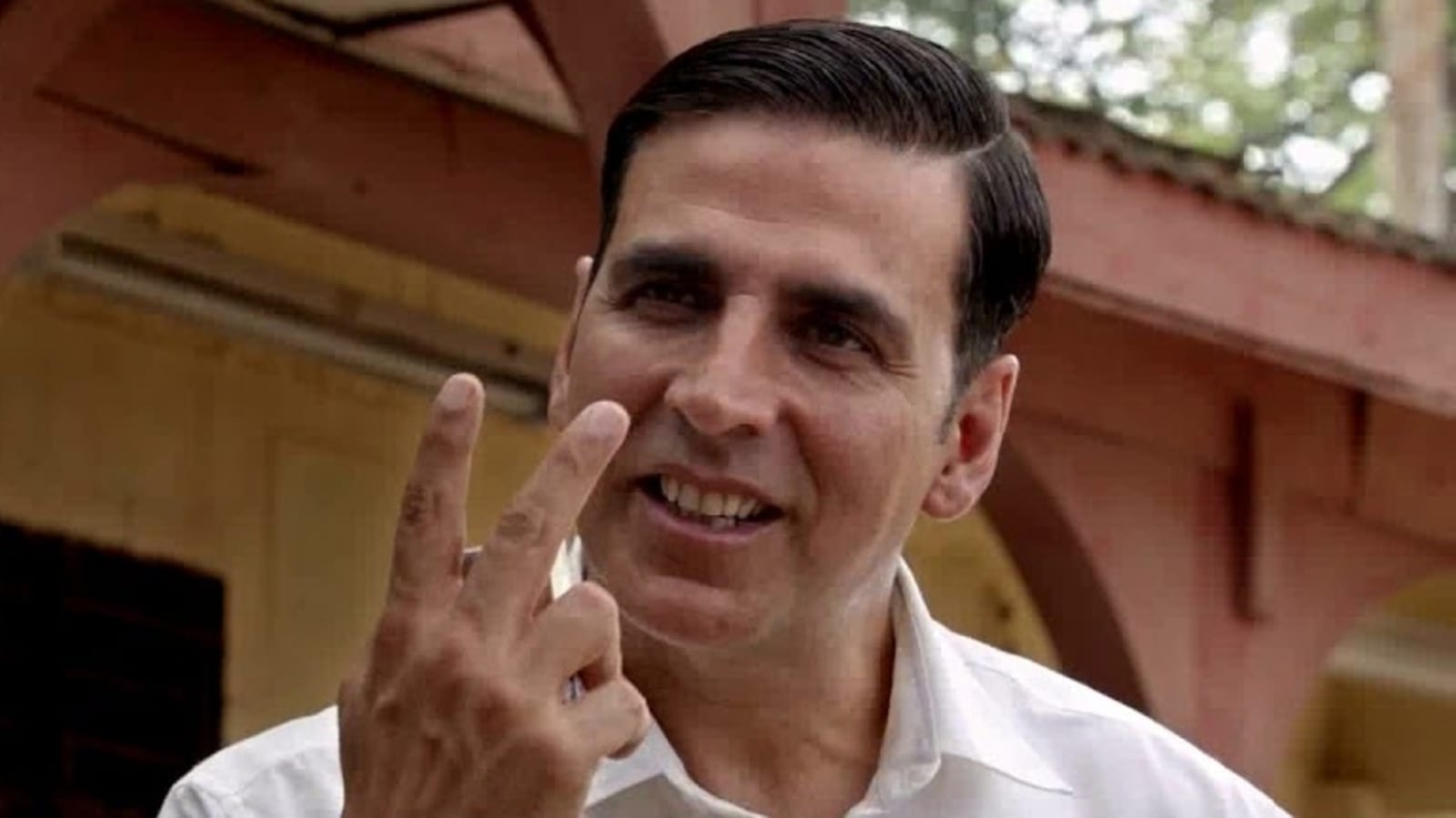 Según se informa, CBFC retira el anuncio de no fumar Nandu de Akshay Kumar después de 6 años y se muestra un nuevo anuncio con Jigra y Vicky Vidya
