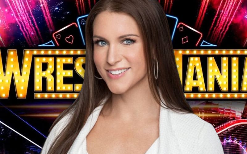 Stephanie McMahon rompe el silencio en las redes sociales después de 21 meses para confirmar su aparición en WWE WrestleMania 41
