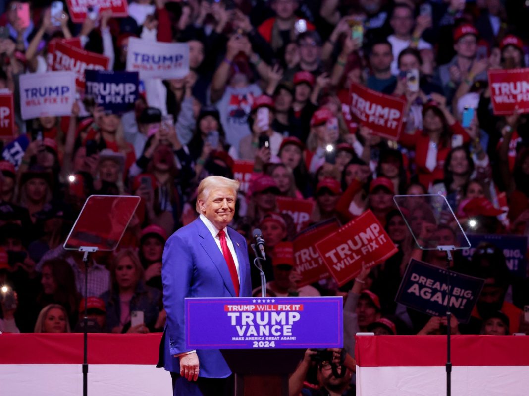 Trump ataca a Harris en un mega mitin en el Madison Square Garden de Nueva York
