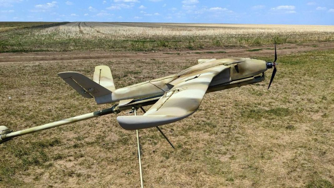 Un dron ucraniano ataca una refinería de petróleo rusa a 1.500 kilómetros de la frontera, afirma un funcionario ruso
