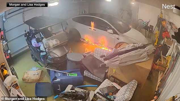 El vídeo de Nest del momento muestra una explosión que se produce debajo del coche eléctrico y se incendia en menos de un minuto.