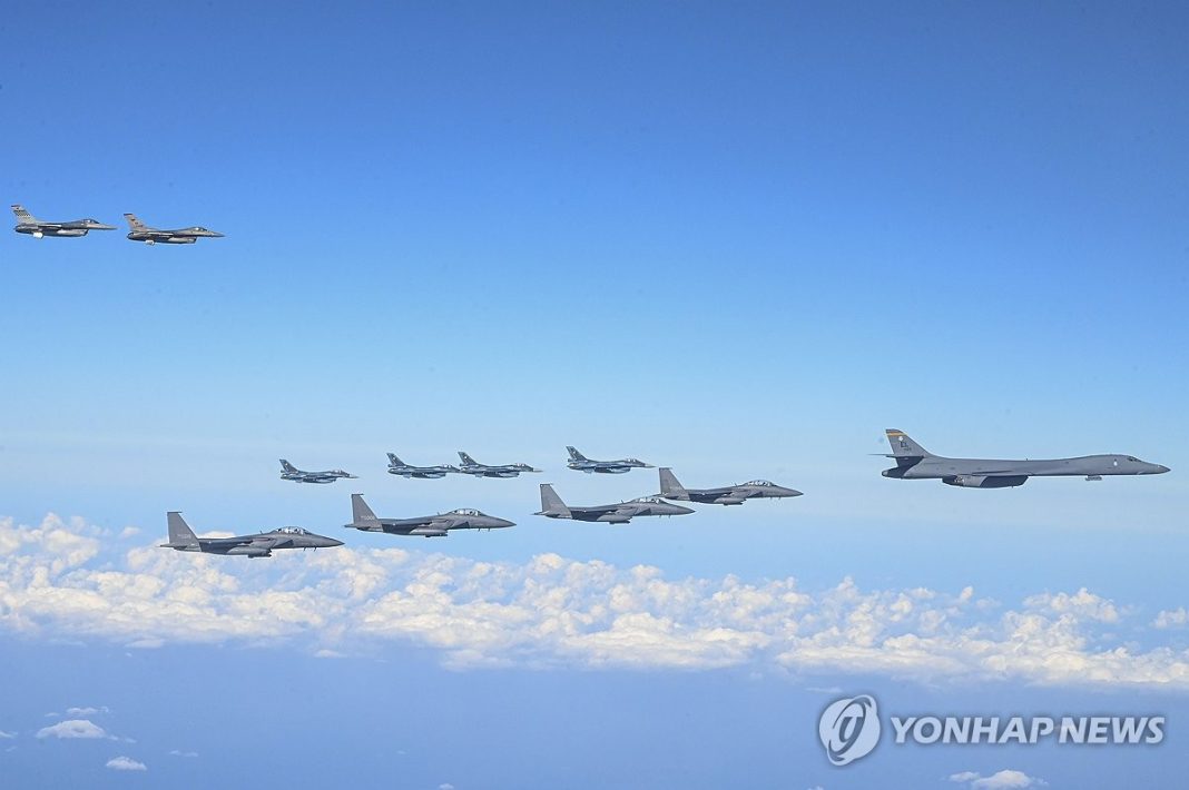 (LEAD) S. Korea, U.S., Japan stage joint air drills with B-1B bomber after N.K. ICBM launch