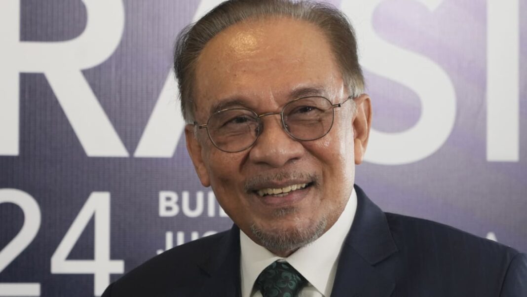 Comentario: Después de dos años como primer ministro de Malasia, todavía es difícil determinar quién es el verdadero Anwar Ibrahim
