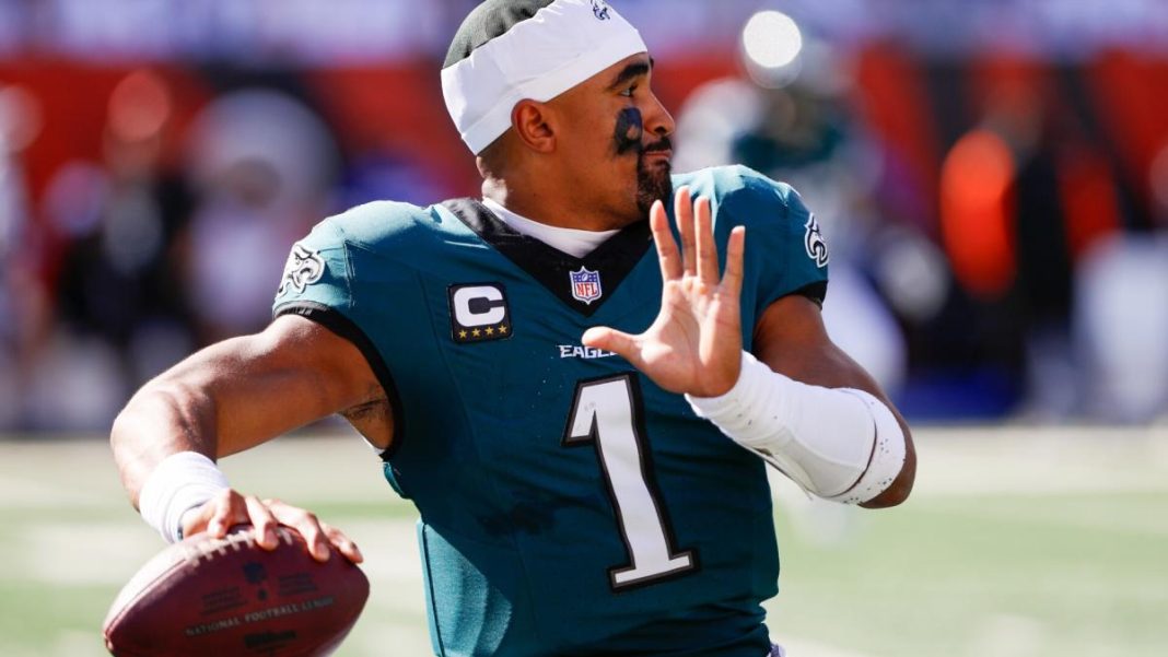 Eagles: El contrato de Jalen Hurts no le impide jugar golf
