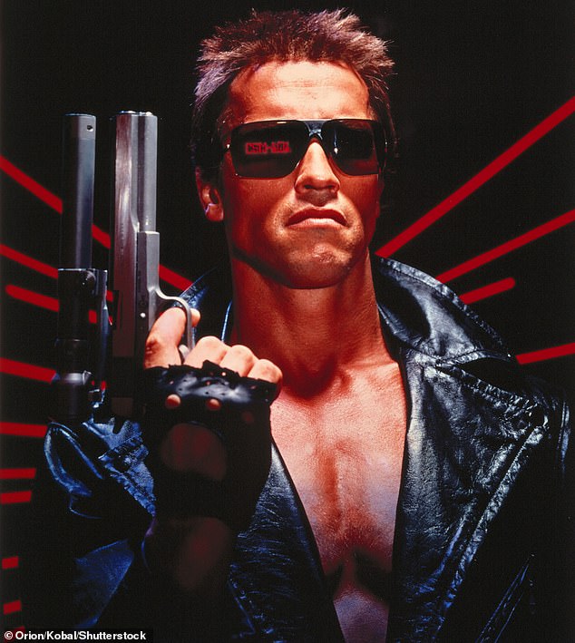 En la épica superproducción de ciencia ficción de James Cameron, que llegó a los cines estadounidenses el viernes 26 de octubre de 1984, Arnold Schwarzenegger interpreta al asesino robótico del mismo nombre.