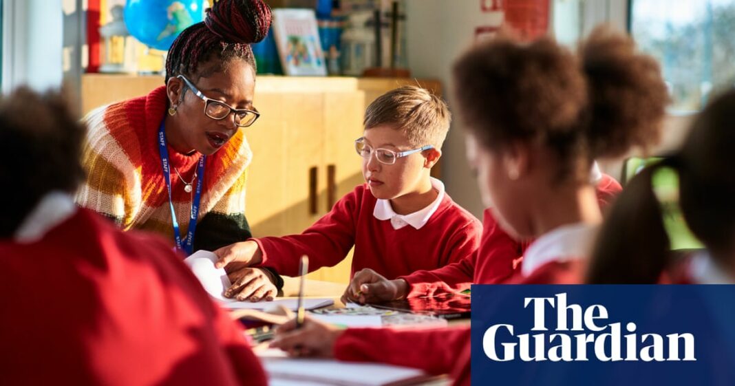 El desarrollo de los niños se retrasa en años debido al fracaso del sistema de necesidades educativas especiales
