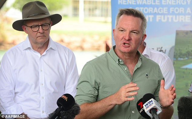 El ministro de Cambio Climático, Chris Bowen, ha insistido en que el gobierno de Australia seguirá comprometido a luchar contra el cambio climático independientemente de las políticas de Donald Trump.