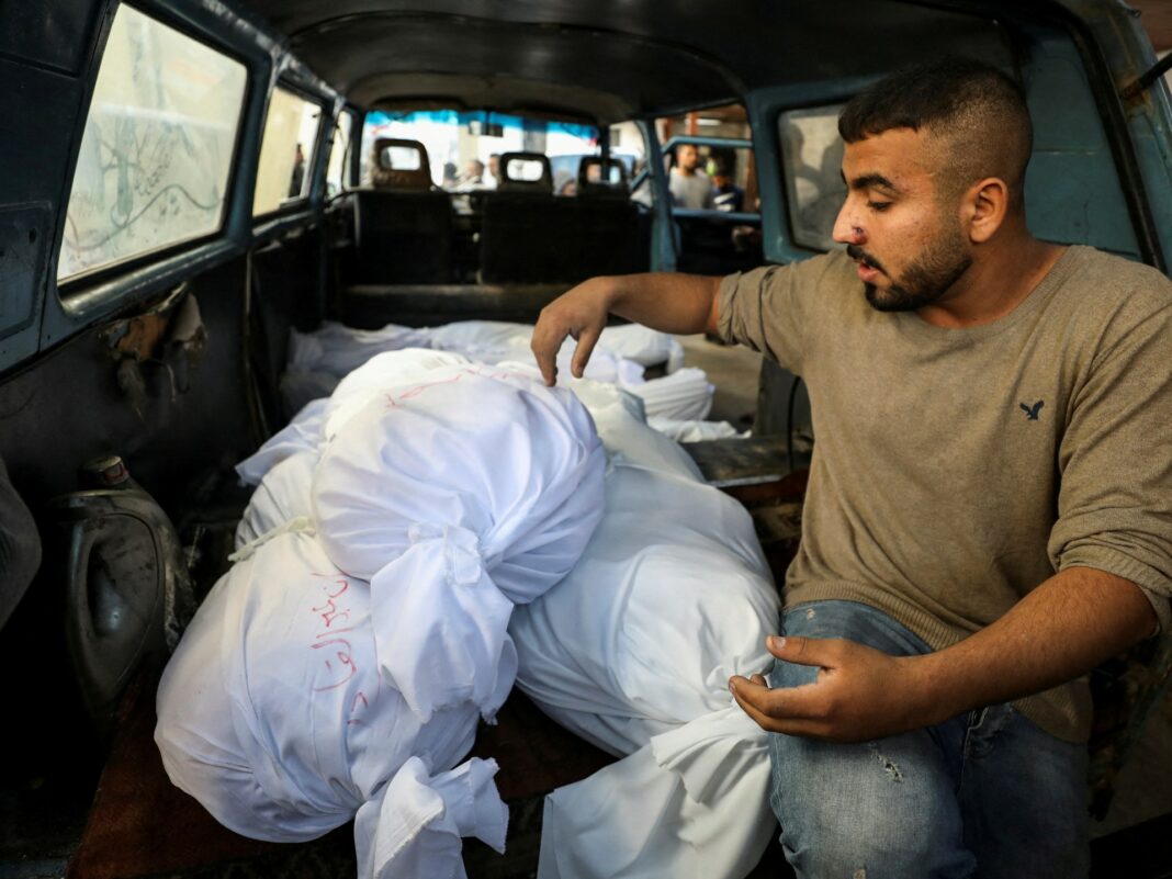 Fotos: Niños entre las decenas de muertos en ataque israelí contra una casa en Gaza
