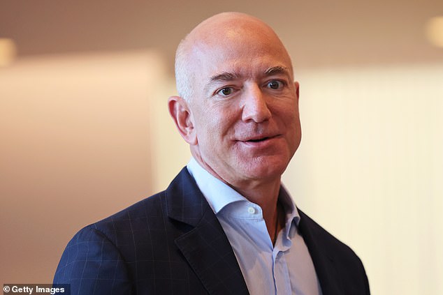 Jeff Bezos respondió a Elon Musk después de que el aliado de Donald Trump afirmara que el fundador de Amazon le dijo a la gente que el presidente electo 