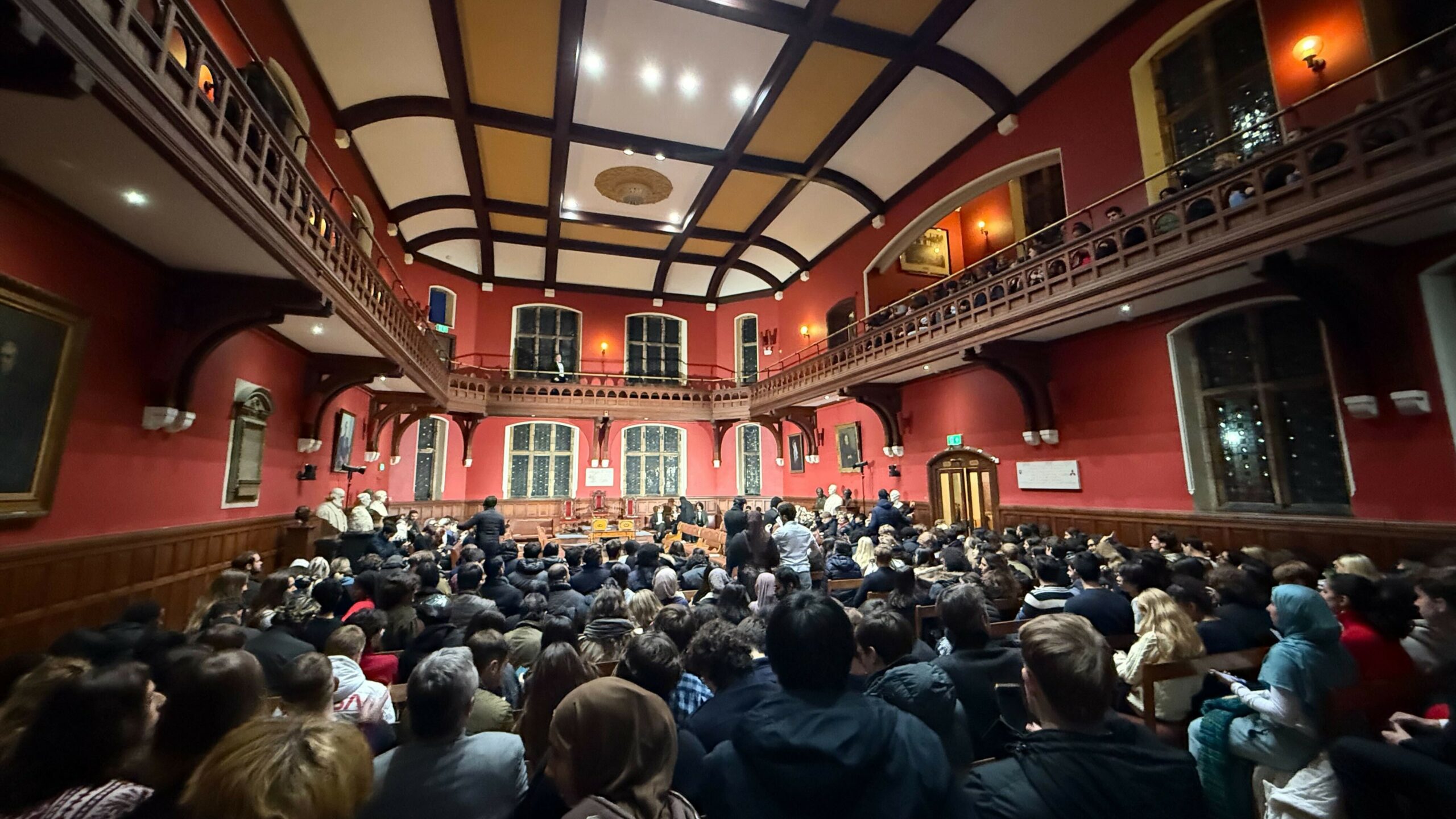 La Unión de Oxford declara a Israel un "Estado de apartheid responsable de genocidio"
