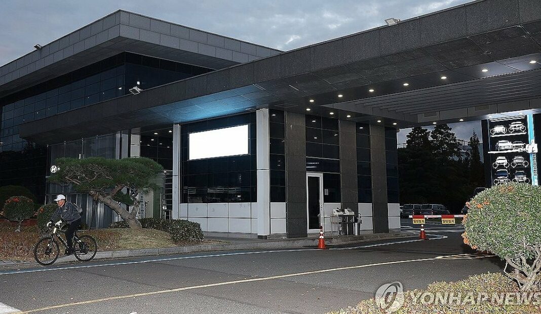 Police, forensic service to launch joint probe into deadly accident at Hyundai Motor plant