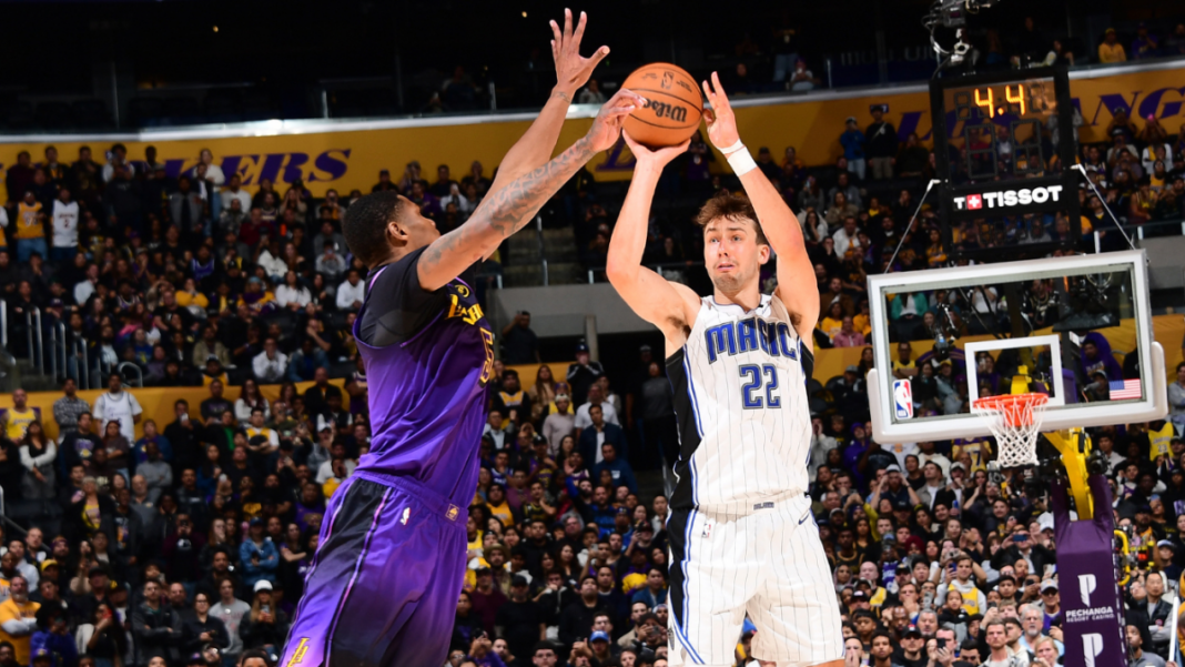 Lakers sorprendidos por el gol ganador de Franz Wagner después de que Anthony Davis dejara la puerta abierta al Magic
