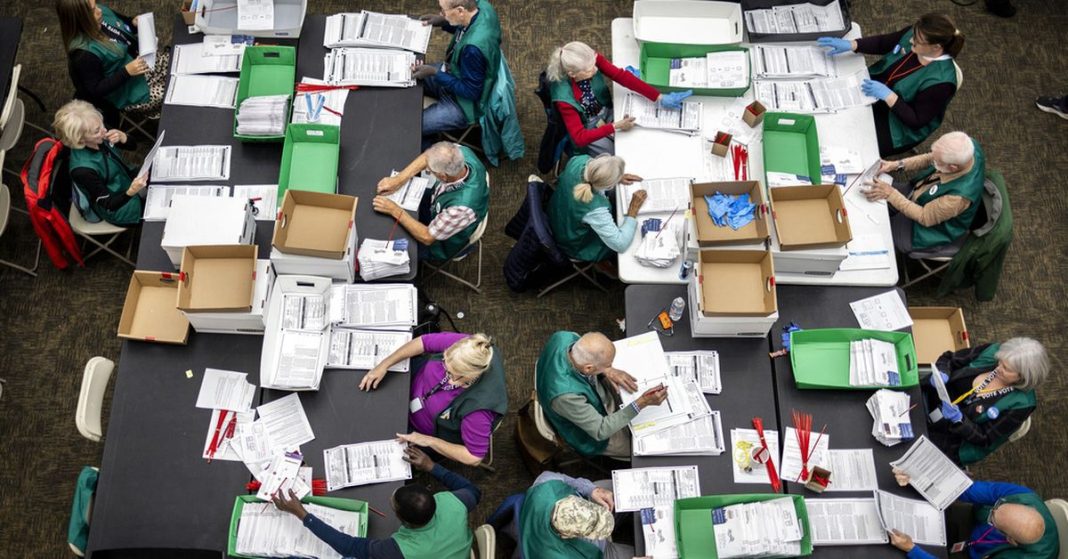 Las amenazas de bomba se extienden en varios estados indecisos el día de las elecciones
