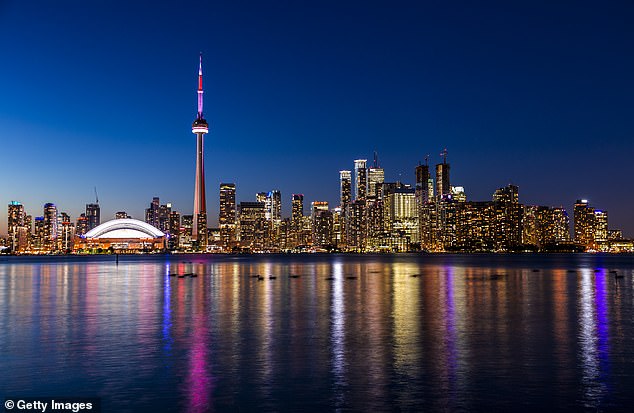 Canadá encabezó la lista de países considerados por demócratas devastados y desesperados por irse. En la foto se muestra la ciudad de Toronto.