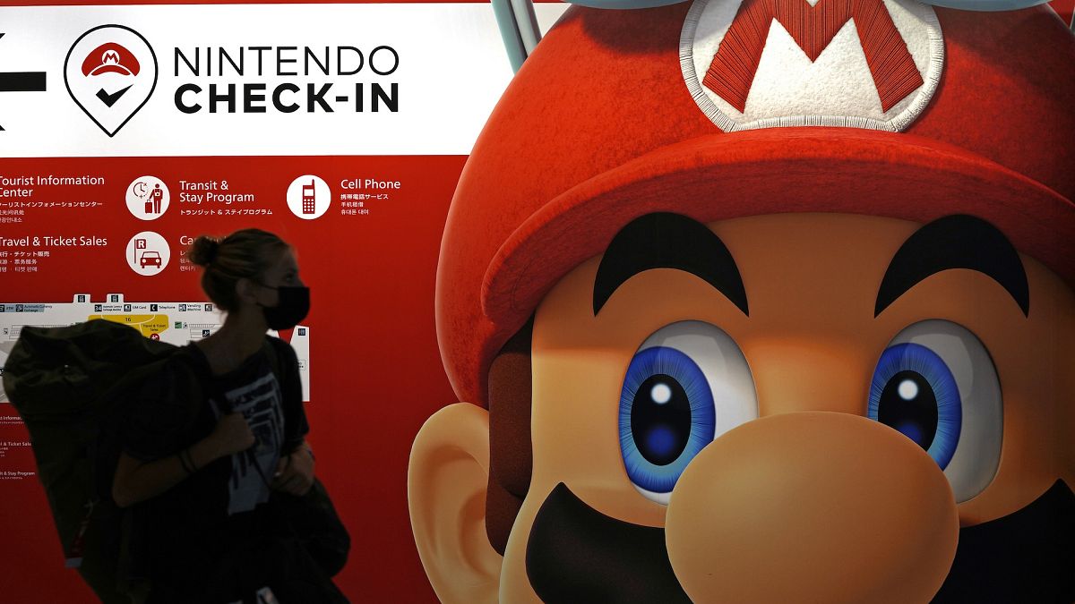 Las ganancias de Nintendo caen a medida que disminuye la demanda de la consola Switch
