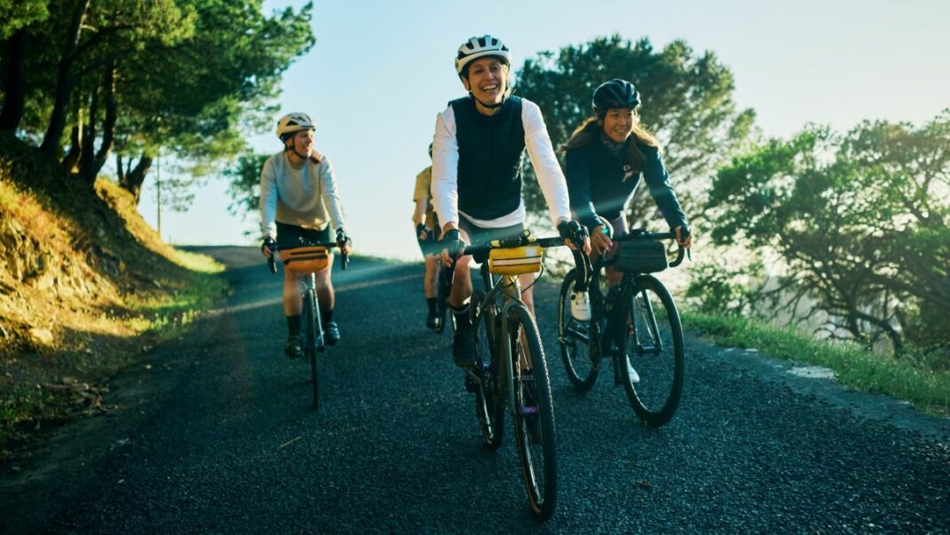 Los beneficios y libertades de andar despacio: lo que el ciclismo más lento puede ofrecer a la mente y al cuerpo
