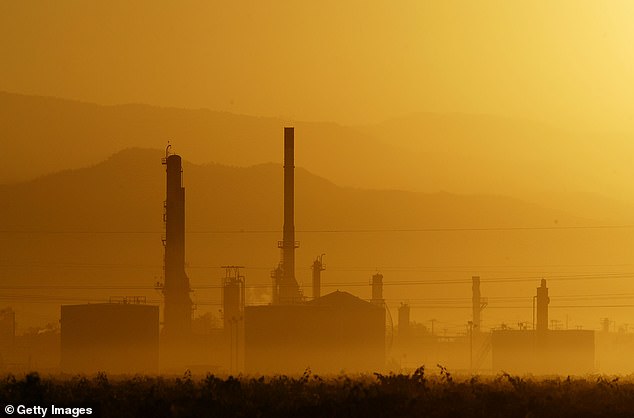 Un nuevo estudio ha descubierto un vínculo entre la contaminación del aire y el cáncer de cabeza y cuello (HNC), que se diagnostica a decenas de miles de estadounidenses cada año.