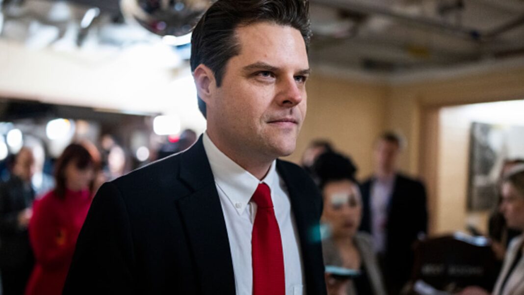 Los demócratas del Senado buscan evidencia de la investigación del FBI sobre tráfico sexual del elegido por Trump AG, Matt Gaetz 
