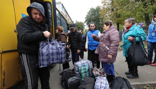 Más de 500 personas evacuadas de la región de Donetsk, incluidos 77 niños
