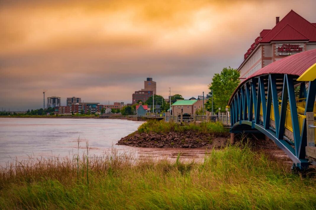 New Brunswick pone en pausa varias vías de residencia permanente
