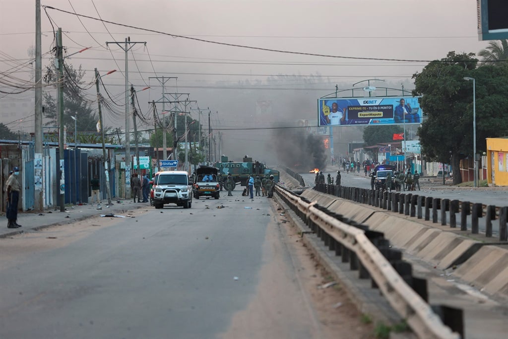 Noticias24 | Mozambique ve la 'primavera' postelectoral mientras continúan las protestas y las muertes
