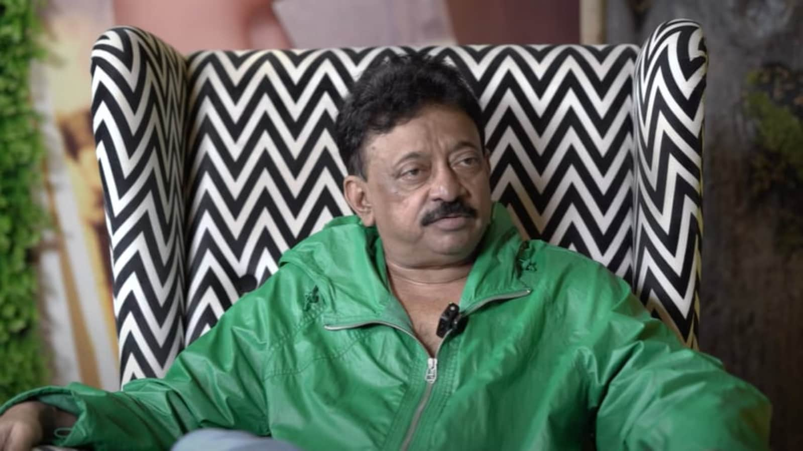 Ram Gopal Varma busca más tiempo para comparecer ante la policía para ser investigado por publicaciones ofensivas en Andhra CM
