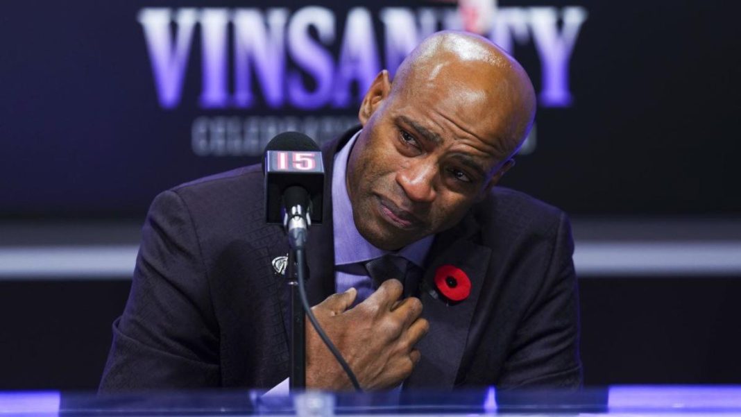 Retiro de la camiseta de Vince Carter: el miembro del Salón de la Fama se convierte en el primer jugador de los Raptors en ganar honores en una emotiva ceremonia
