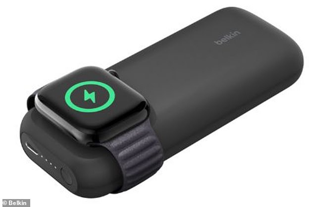 El fabricante de accesorios Belkin anunció una retirada mundial de su banco de energía, el cargador inalámbrico rápido BoostCharge Pro para Apple Watch + Power Bank 10K, debido al riesgo de incendio.