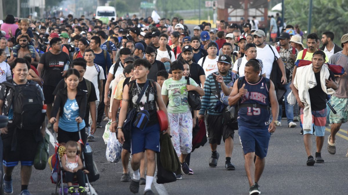 Trump promete altos aranceles a México a menos que se detenga la inmigración ilegal
