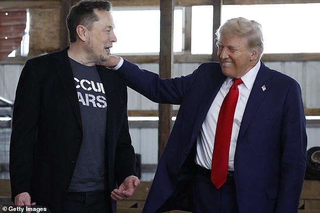 Donald Trump envió a los liberales al modo de crisis después de nombrar a Elon Musk para un nuevo Departamento de Eficiencia Gubernamental y a Pete Hegseth como su nuevo Secretario de Defensa.