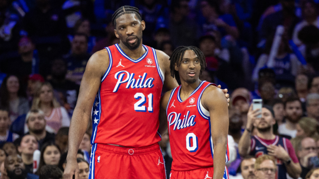 Tyrese Maxey de los 76ers llamó a Joel Embiid en una reunión del equipo en medio de un inicio de 2-11, según el informe
