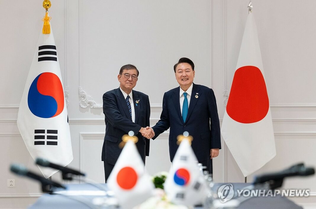 Yoon to hold summit with Japanese PM in Peru