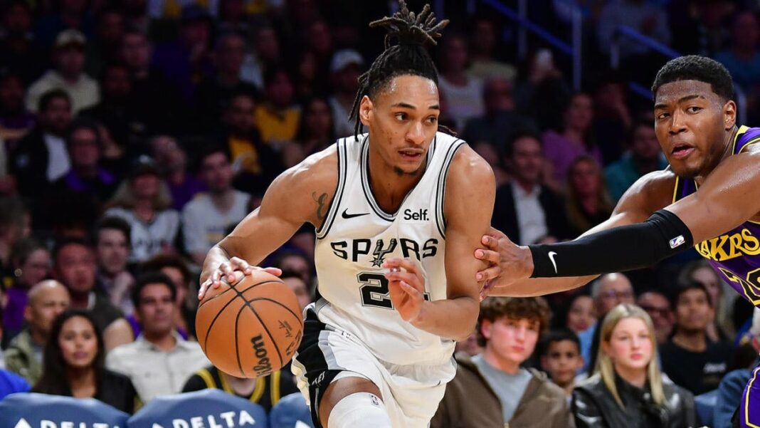 ¿Podrá Devin Vassell arreglar la mala ofensiva de los Spurs? El ala de San Antonio regresará el sábado contra el Jazz
