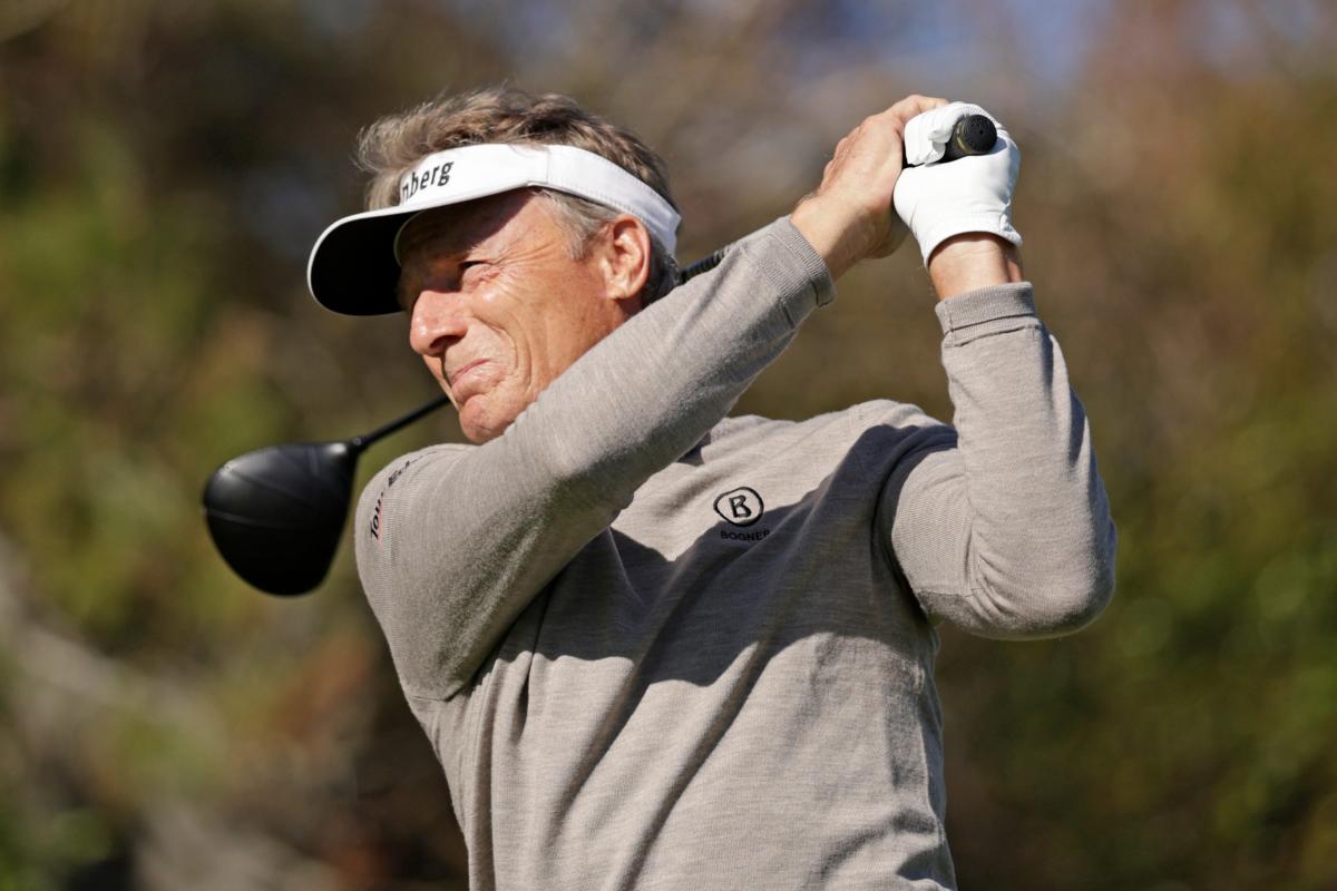 ¿Por qué Bernhard Langer golpeaba desde un tee de salida diferente al de Tiger Woods?
