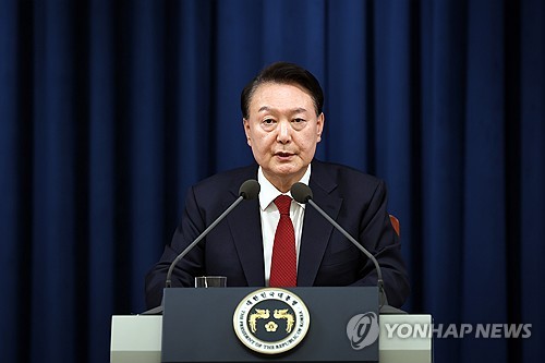 (LEAD) Yoon defies joint investigation team&apos;s summons for 2nd time over martial law probe