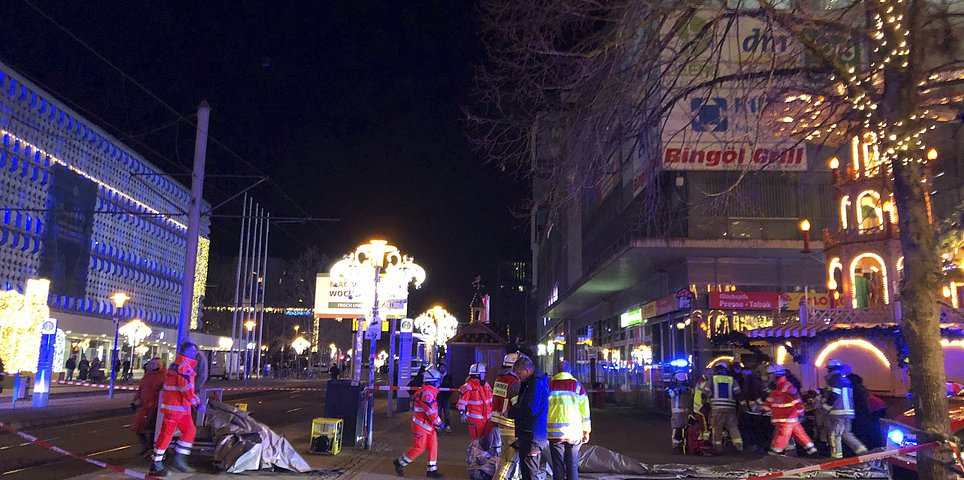 Caos en el mercado navideño de Magdeburgo: últimas actualizaciones de la escena del incidente en Alemania después de que un automóvil atropelló a una multitud de personas, hiriendo al menos a 60 y matando a 1 
