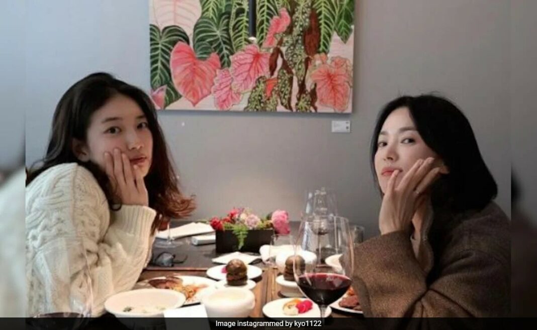 Dentro de las festividades de cumpleaños de Song Hye-Kyo con su mejor amiga Bae Suzy
