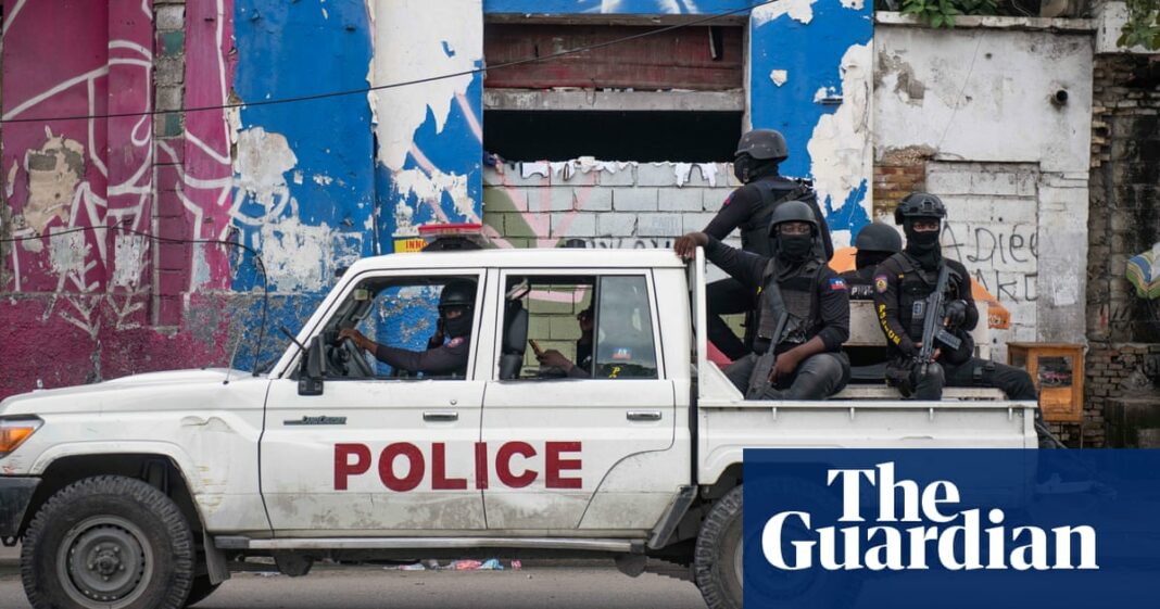 Dos periodistas y un policía asesinados después de que hombres armados abrieran fuego en la reapertura de un hospital en Haití
