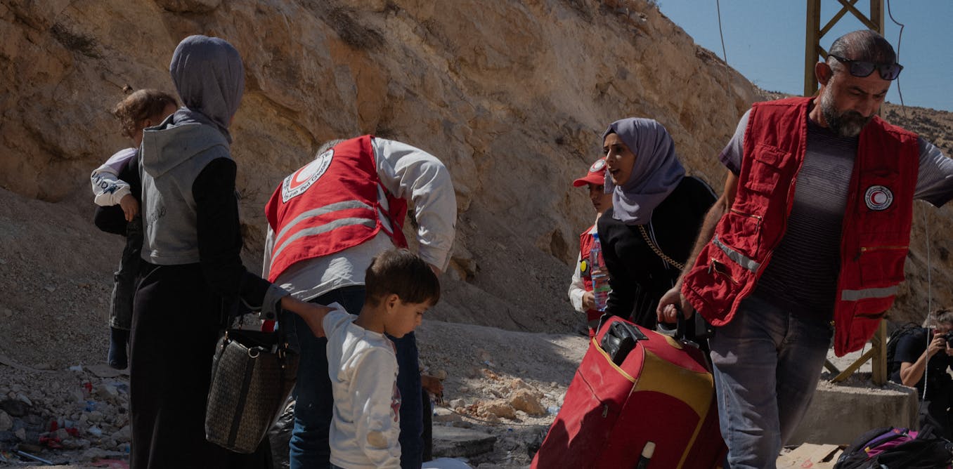 'El Líbano quería que nos fuéramos... era un riesgo partir' - Los refugiados sirios que huyeron de las bombas israelíes enfrentan hostilidad e incertidumbre a su regreso
