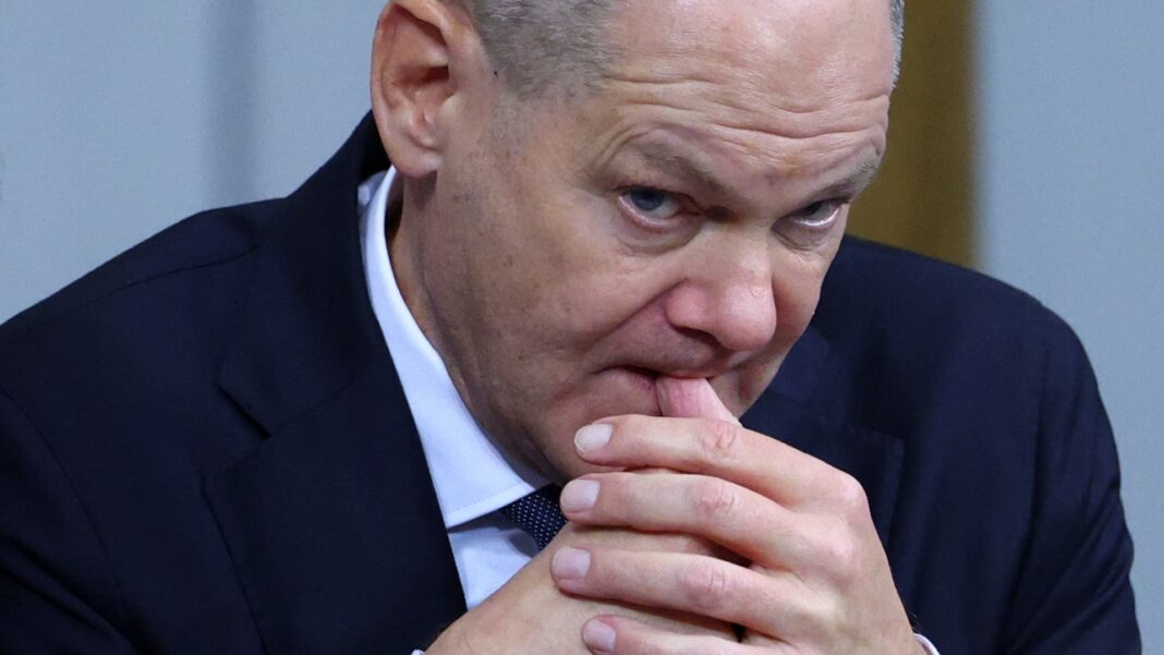 El canciller alemán Olaf Scholz pierde el voto de confianza, despejando el camino para las elecciones de febrero
