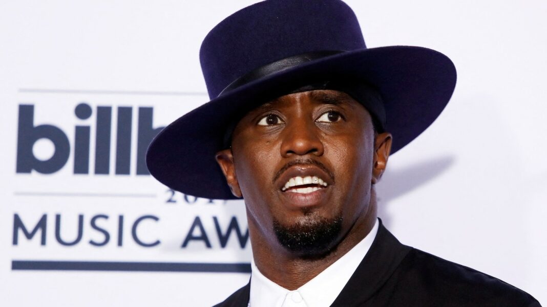 El ex empleado de Diddy lo demanda por agresión sexual después de montar 'noches salvajes' con salas de sexo, aceite para bebés, drogas...
