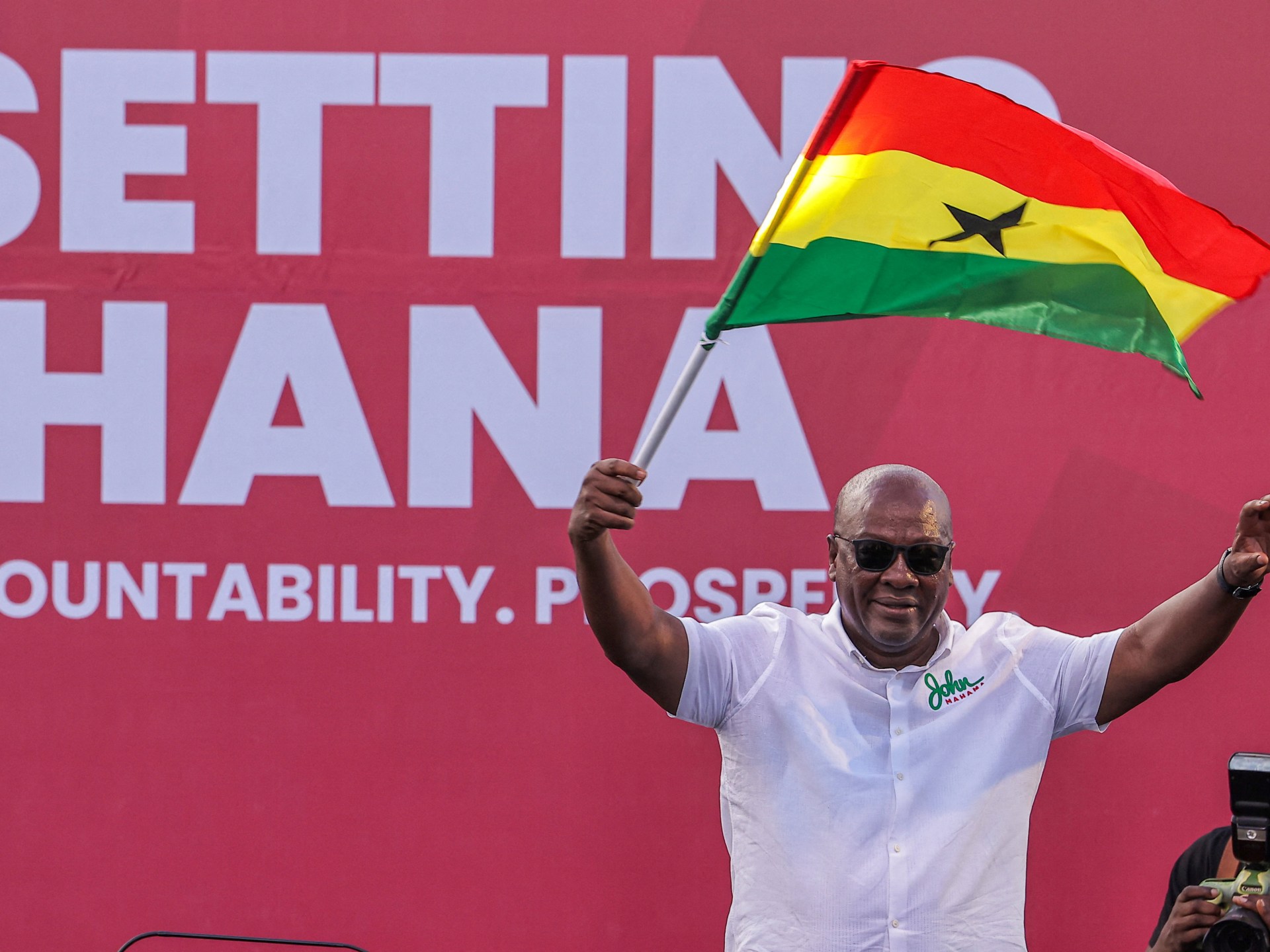 El ex presidente de Ghana, John Mahama, gana las elecciones
