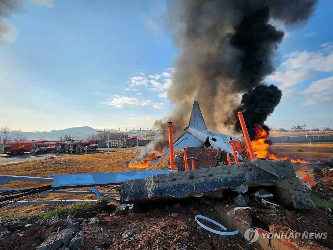 Acting president orders all-out efforts for rescue operations at Muan plane crash