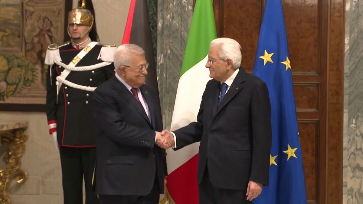 El presidente palestino se reúne con su homólogo italiano en Roma 
