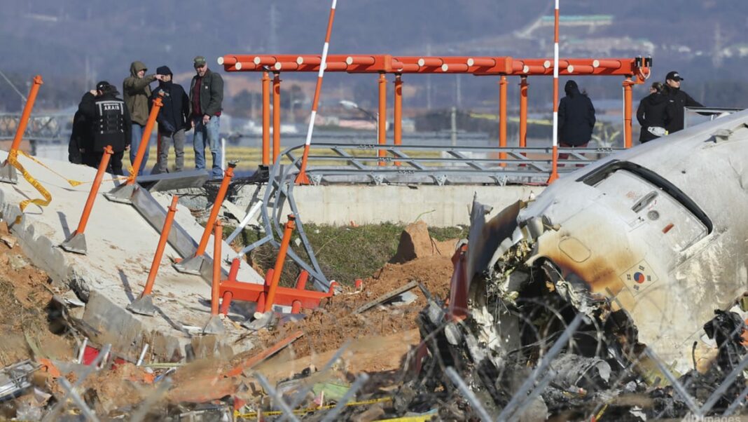 El terraplén del aeropuerto de Corea del Sur, en el punto de mira tras el mortal accidente aéreo de Jeju
