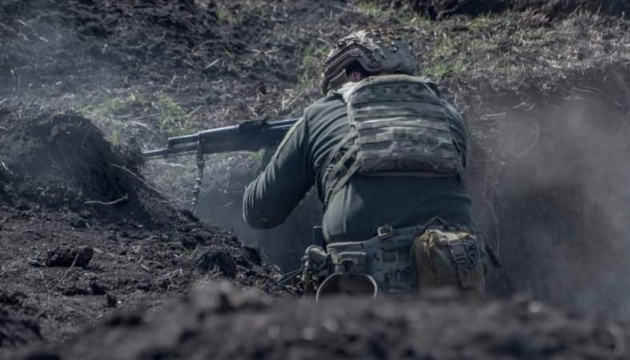 Encarnizados combates por cada edificio en Toretsk – portavoz militar
