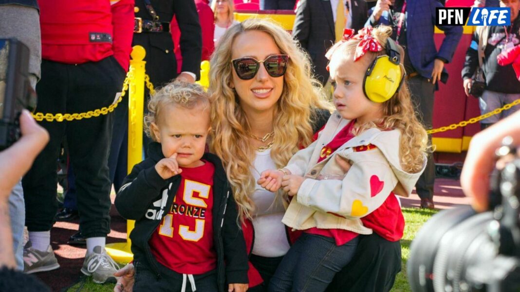 FOTOS: Brittany, la esposa de Patrick Mahomes, captura el adorable momento de Son Bronze con Santa Claus
