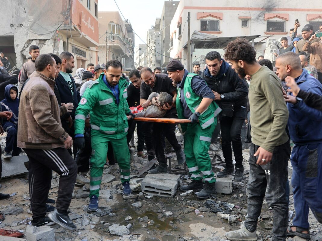 Israel mata a cinco periodistas palestinos en un ataque a una furgoneta de medios
