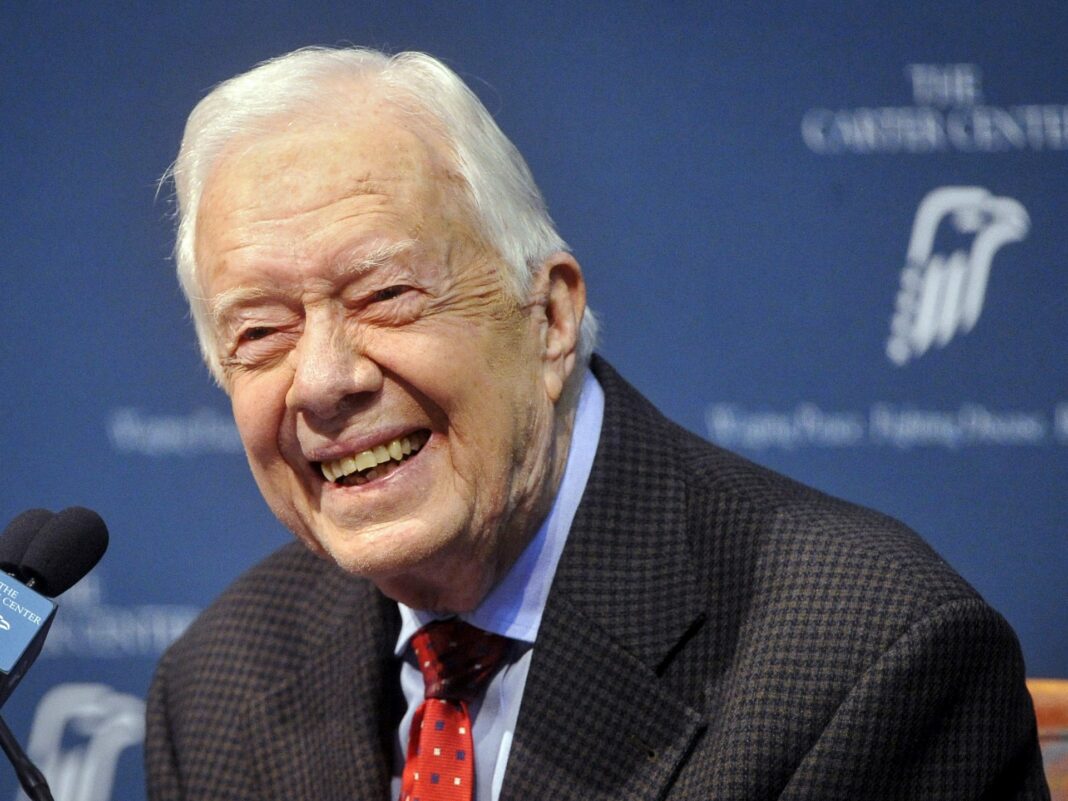 Jimmy Carter: el premio Nobel humanitario y ex presidente de Estados Unidos muere a los 100 años
